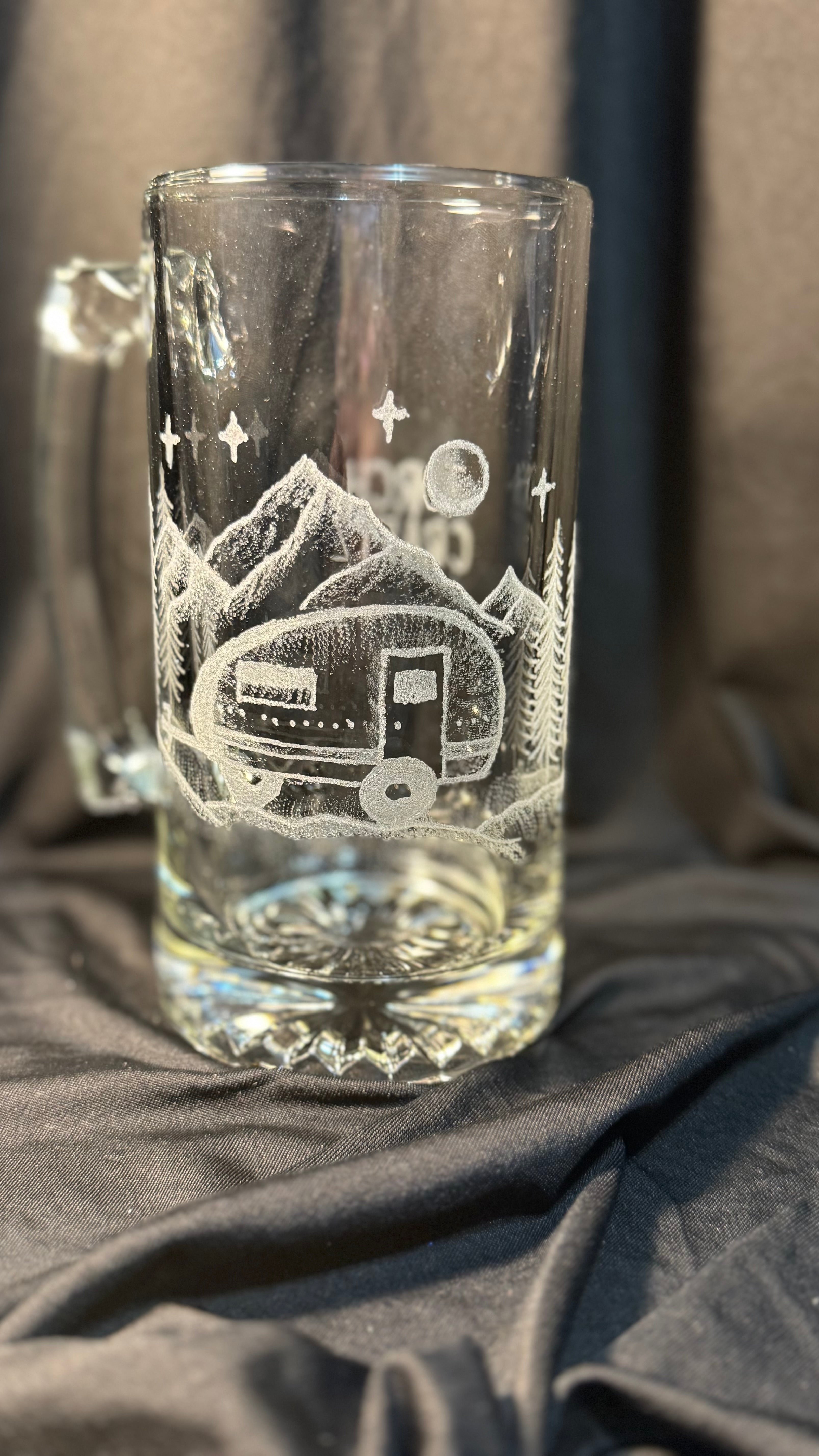 Camper engraving