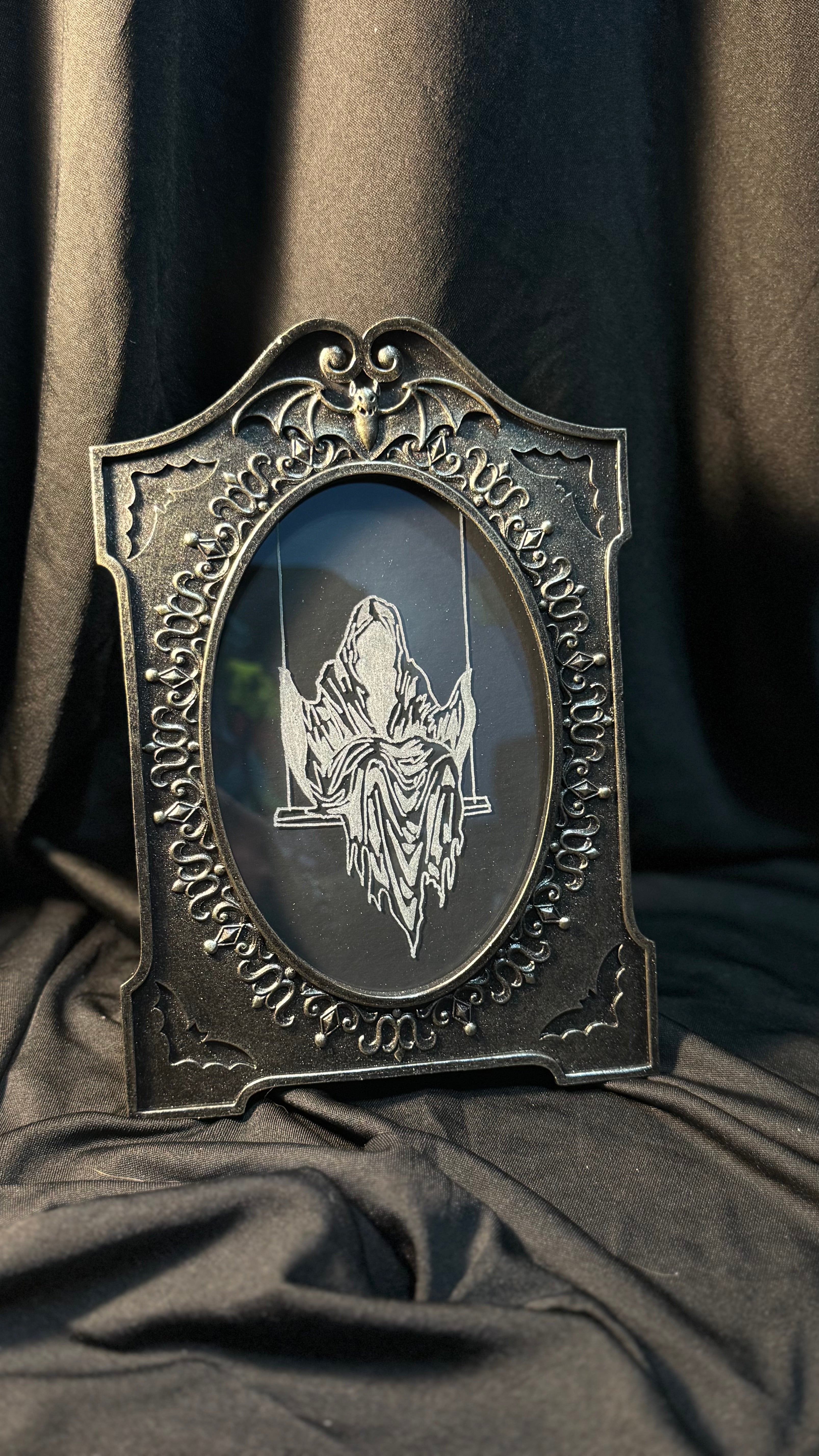 Swinging death engraving